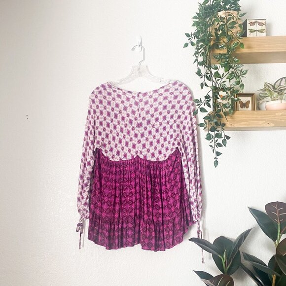 🦋 FOREVER 21 BOHO Pink Floral Blouse Top Medallion Casual Indie Everyday Teach - Picture 3 of 3